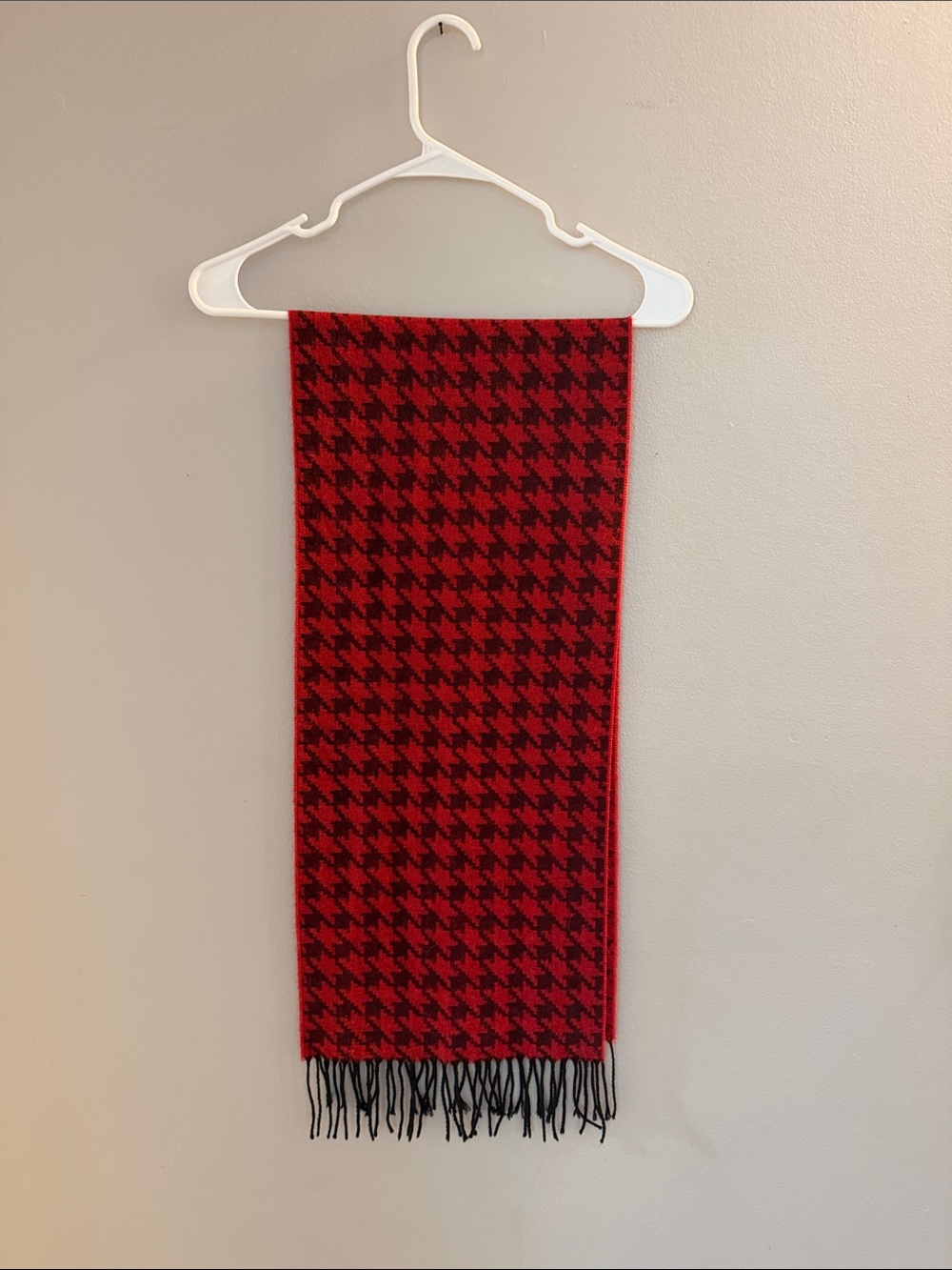 Red and Black Houndstooth Fringe Scarf - Brand Unspecified